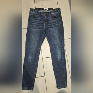 Studio Blue Dark Wash Skinny Jean Size 31. Very Soft